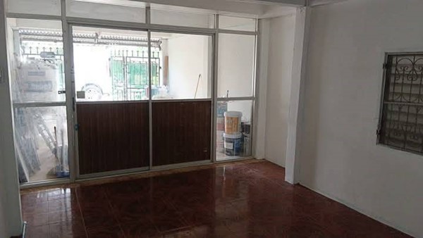 ให้เช่า บ้านเดี่ยว ซ.ปิยนนท์ คลอง 3 ลำลูกกา ปทุมธานี 4,000 บาทต่อเดือน โทร 083-7727472